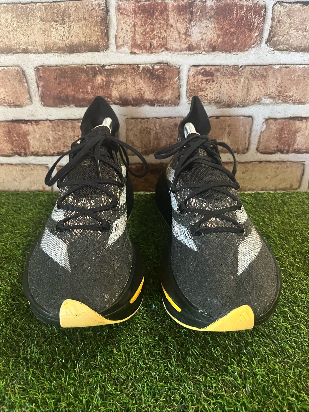 Adidas - Picture 2 of 6